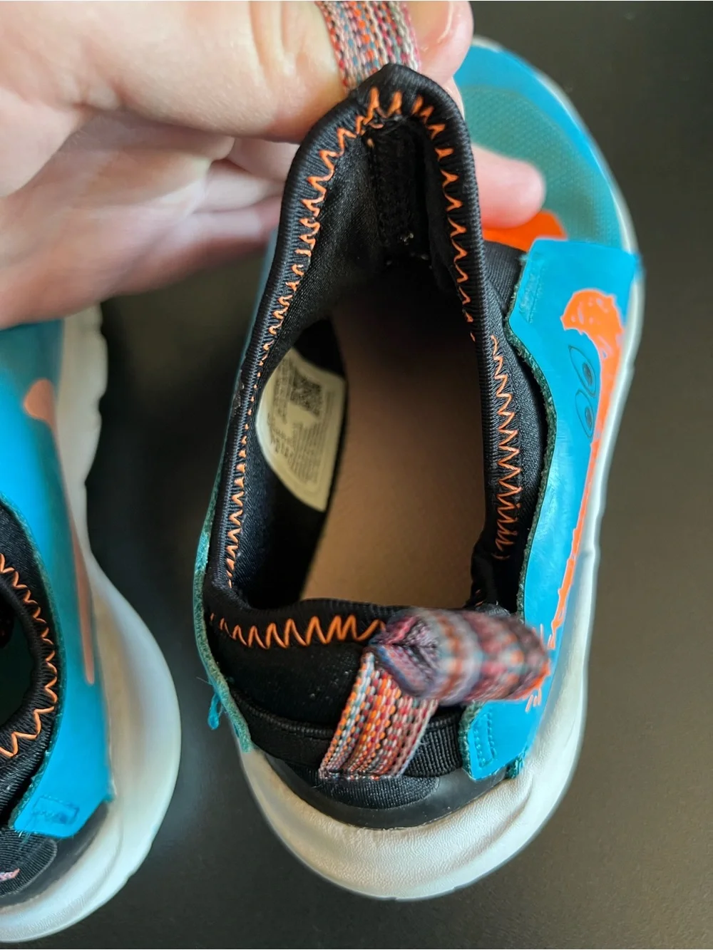 EUC Youth Limited Edition Nike Flex Runner 2